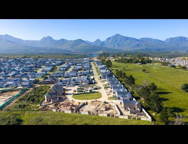 3 BEDROOM HOUSE FOR SALE IN KRAAIBOSCH PARK